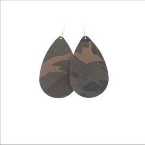 BRAND NEW Nickel and Suede Teardrop Leather Earrings Camo Suede, Size Medium